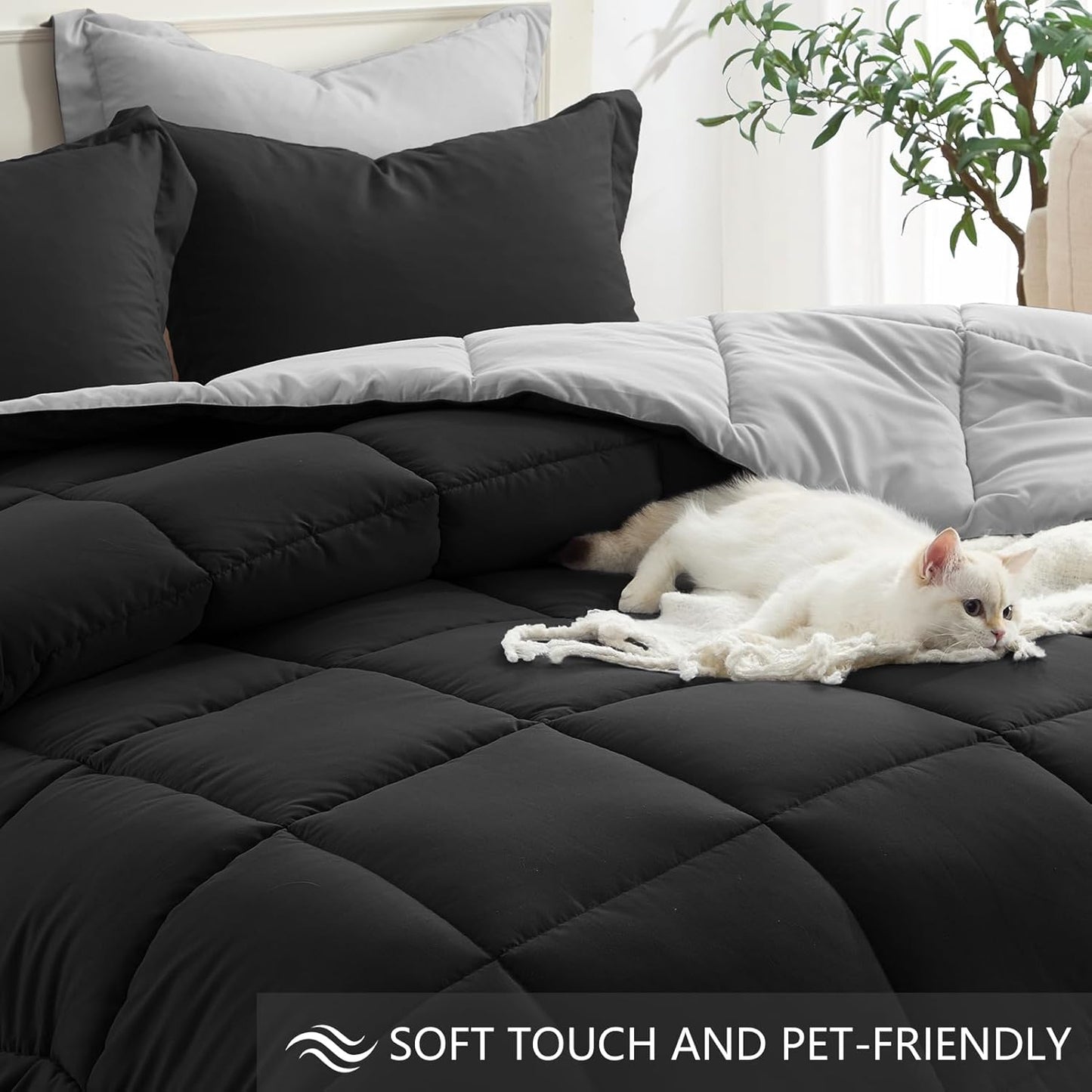 King Size Comforter Set 3 Piece, Lightweight Soft Bed Sets | No Clumping, Machine Washable, down Alternative Comforter Reversible Black/Light Grey, All Season Blanket, 2 Sham