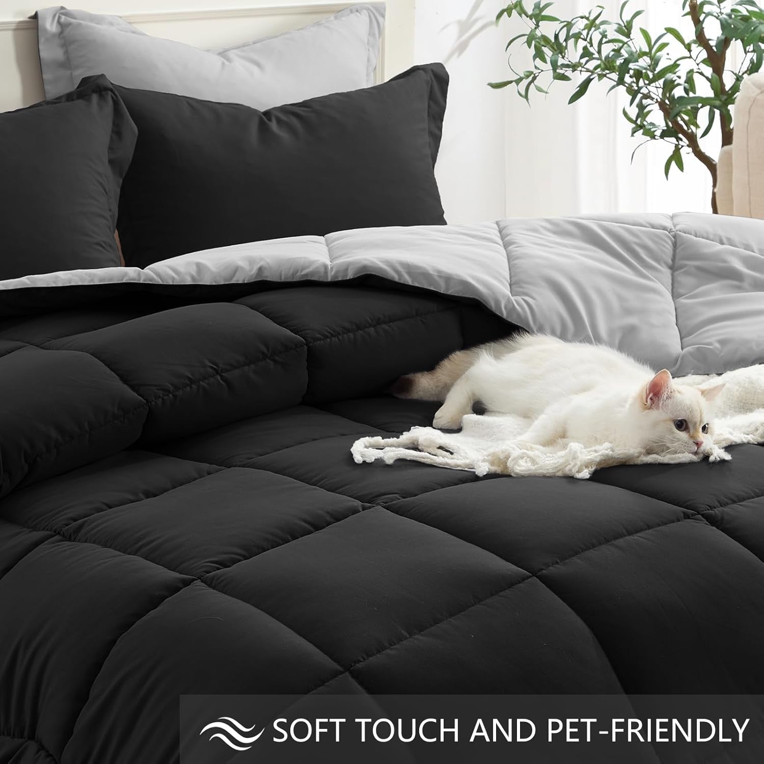 King Size Comforter Set 3 Piece, Lightweight Soft Bed Sets | No Clumping, Machine Washable, down Alternative Comforter Reversible Black/Light Grey, All Season Blanket, 2 Sham